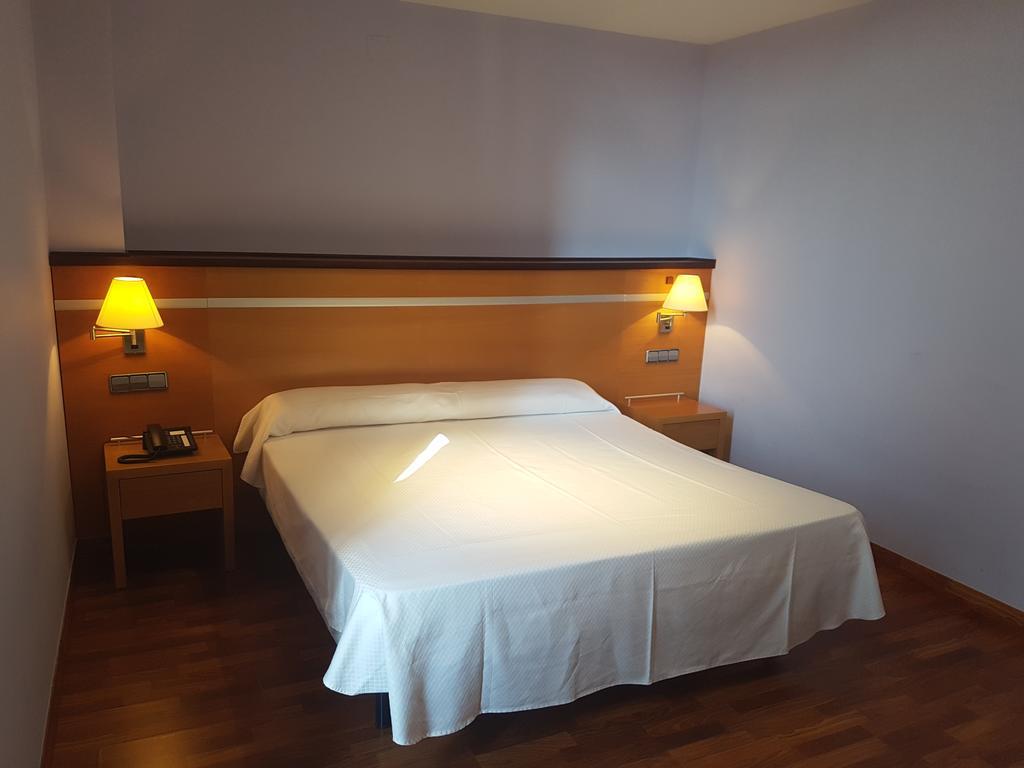 Hotel Isur ירנה מראה חיצוני תמונה